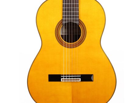 Yamaha GC32S European Spruce and Rosewood Classical Guitar Natural Supply