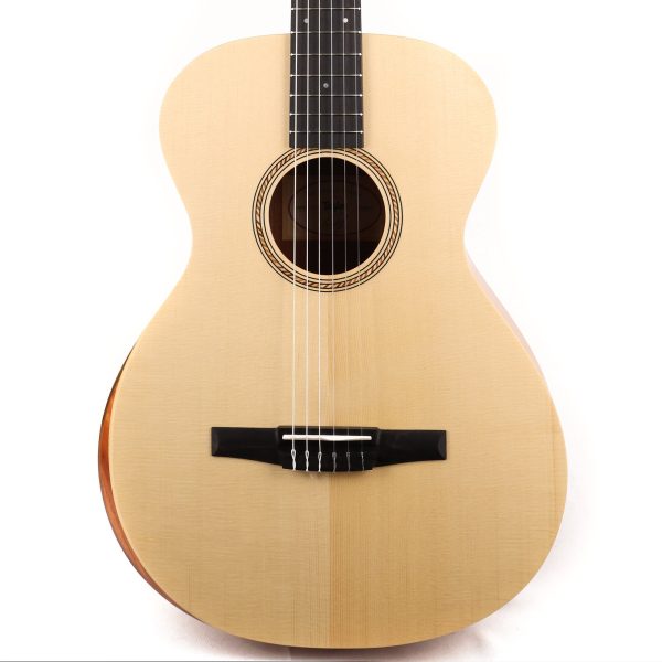 Taylor Academy 12-N Grand Concert Nylon-String Acoustic Natural Fashion