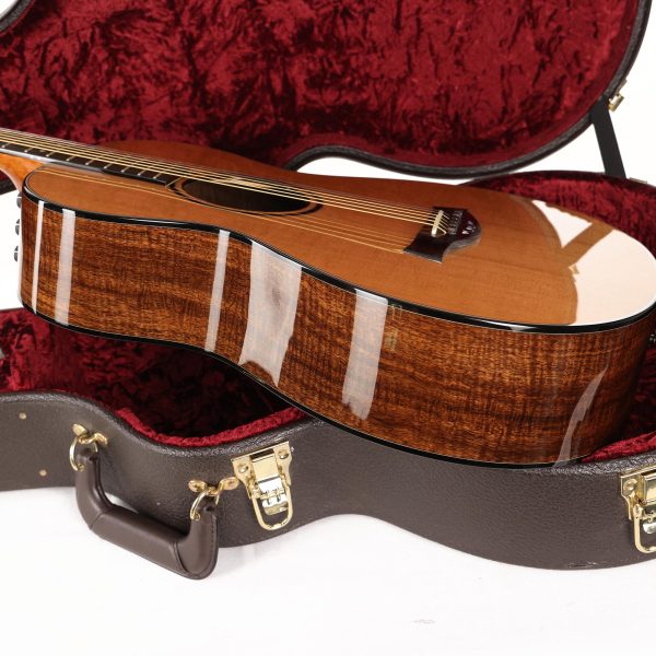 Taylor Custom Shop Grand Concert 12-Fret Western Red Cedar and Laurelwood 2015 For Discount